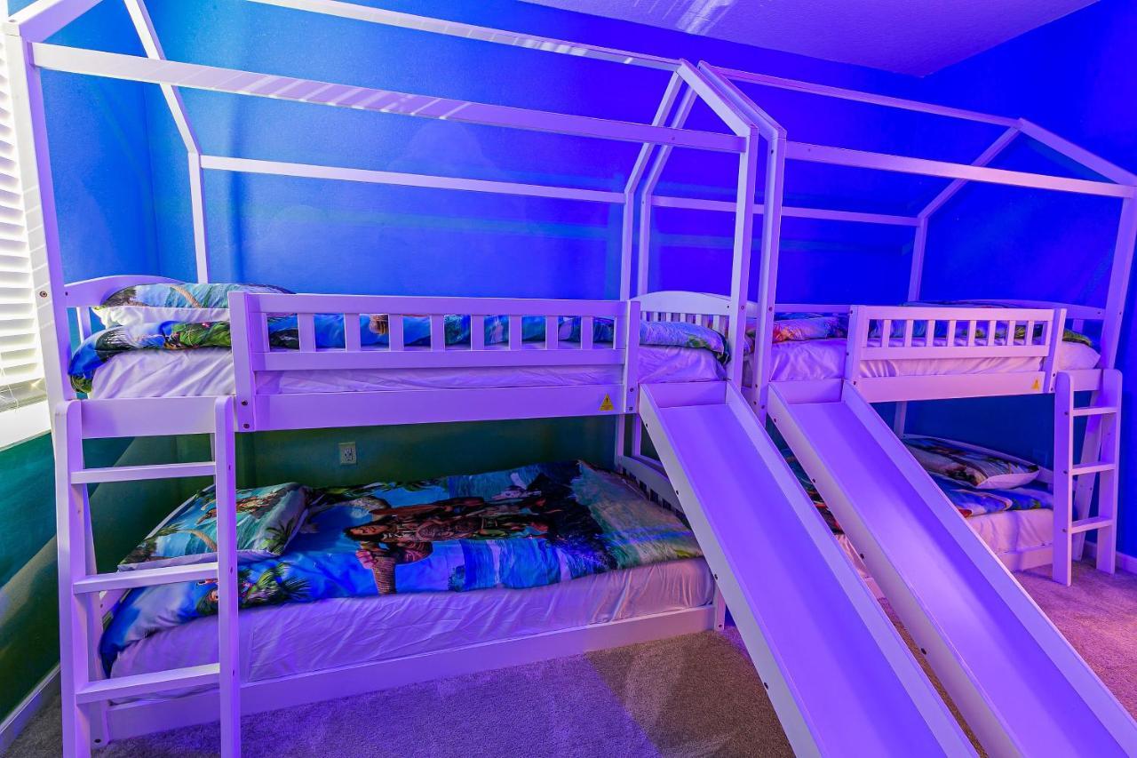Luxury 12 Bedrooms Pool House 10 Min To Disney4630 คิสซิมมี ภายนอก รูปภาพ