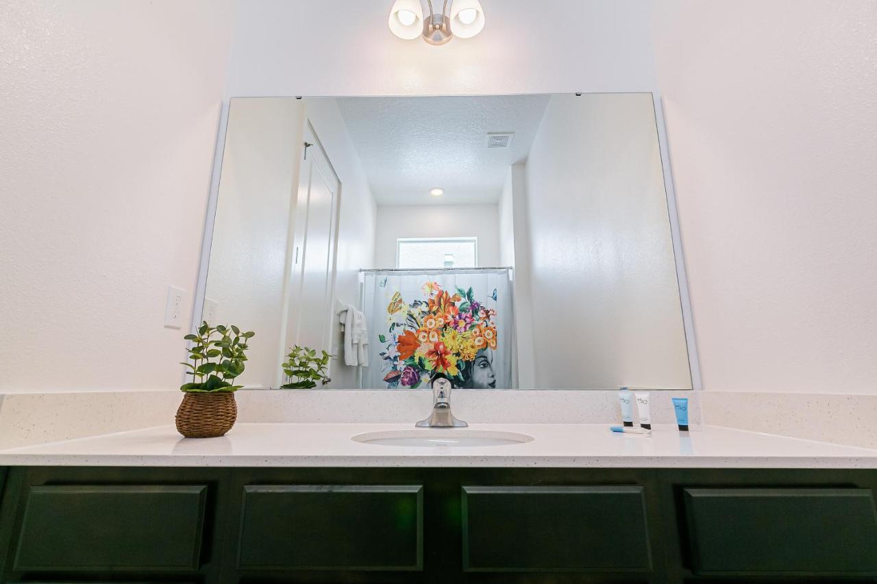 Luxury 12 Bedrooms Pool House 10 Min To Disney4630 คิสซิมมี ภายนอก รูปภาพ