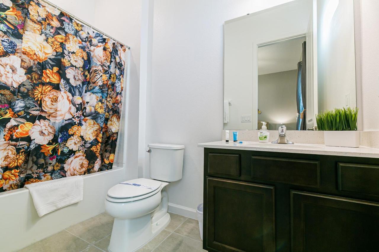 Luxury 12 Bedrooms Pool House 10 Min To Disney4630 คิสซิมมี ภายนอก รูปภาพ