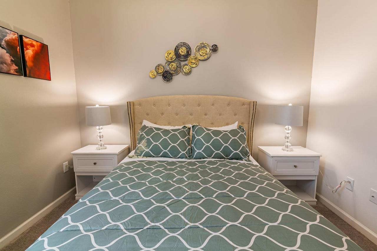Luxury 12 Bedrooms Pool House 10 Min To Disney4630 คิสซิมมี ภายนอก รูปภาพ